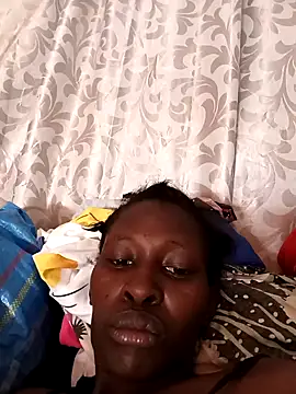 LOVELY-2BERRY online show from 12-19-25, 06:42