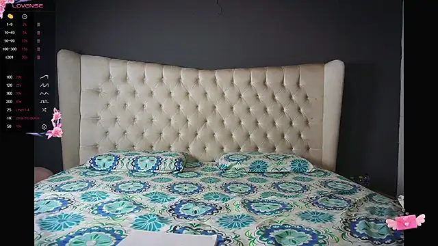 Snapshot of nichole_bree_ chatting on 03-14-25, 10:39 nichole bree  online show from 03-14-25, 10:39