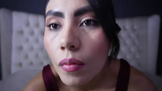 Snapshot of nichole_bree_ chatting on 10-03-25, 11:40 nichole bree  online show from 10-03-25, 11:40