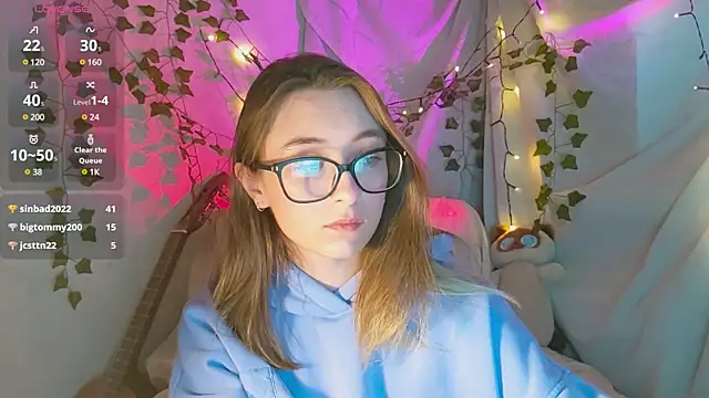 Snapshot of monlight__dana chatting on 12-09-24, 12:40 monlight dana online show from 12-09-24, 12:40