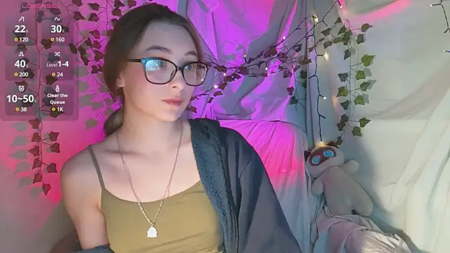 Snapshot of monlight__dana chatting on 12-11-24, 01:39 monlight dana online show from 12-11-24, 01:39