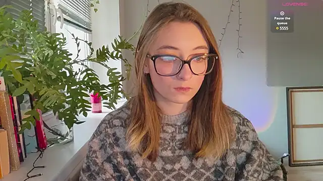 Snapshot of monlight__dana chatting on 12-29-24, 10:45 monlight dana online show from 12-29-24, 10:45