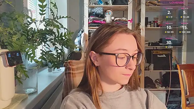 Snapshot of monlight__dana chatting on 02-14-25, 02:33 monlight dana online show from 02-14-25, 02:33