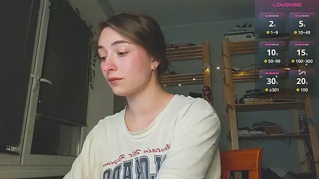 monlight  dana online show from 11-23-25, 03:45