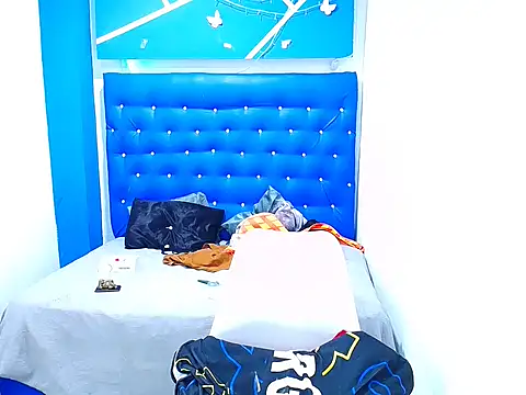 Snapshot of Mady_Kolemam chatting on 03-15-25, 01:08 Mady Kolemam online show from 03-15-25, 01:08