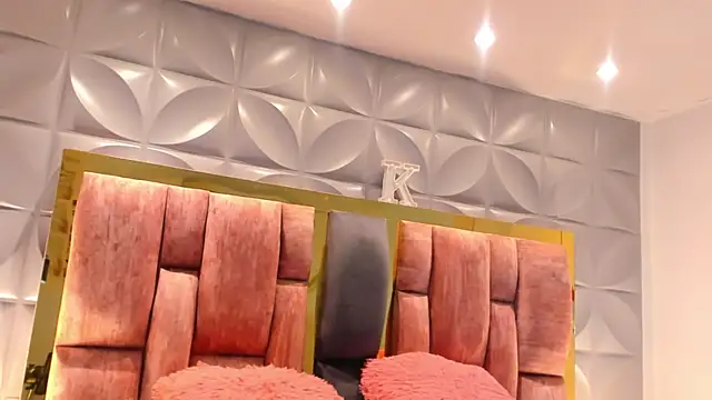 Charlotte Ice1 online show from 01-10-26, 04:53