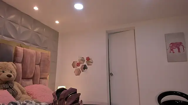 Charlotte Ice1 online show from 03-12-26, 03:29