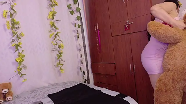 Snapshot of cattaleya1476 chatting on 11-03-25, 04:19 cattaleya1476 online show from 11-03-25, 04:19