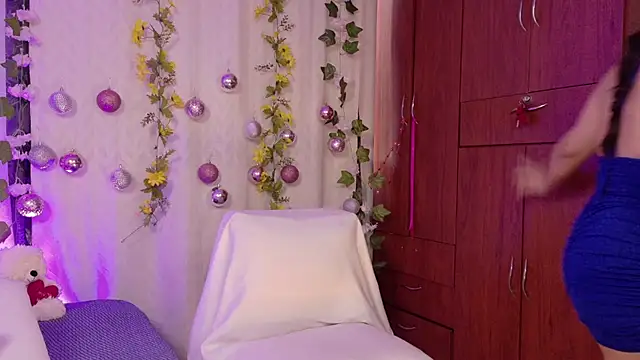 Snapshot of cattaleya1476 chatting on 12-15-25, 01:15 cattaleya1476 online show from 12-15-25, 01:15