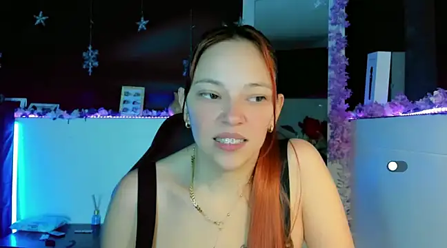 Snapshot of mariana_scott__ chatting on 01-20-25, 11:32 mariana scott   online show from 01-20-25, 11:32