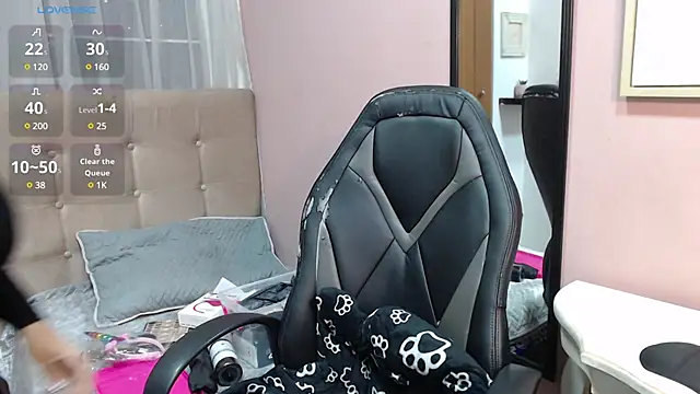 Snapshot of Alex_flair chatting on 03-07-25, 08:02 Alex flair online show from 03-07-25, 08:02