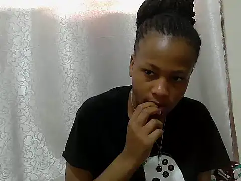 Snapshot of tinabestdoll chatting on 10-09-25, 10:35 tinabestdoll online show from 10-09-25, 10:35