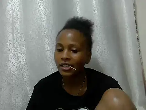 Snapshot of tinabestdoll chatting on 10-10-25, 11:15 tinabestdoll online show from 10-10-25, 11:15