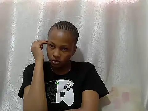 Snapshot of tinabestdoll chatting on 10-18-25, 11:11 tinabestdoll online show from 10-18-25, 11:11