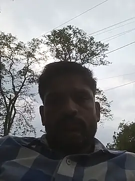 Snapshot of Desi_Couple32 chatting on 06-08-26, 01:00 Desi Couple32 online show from 06-08-26, 01:00