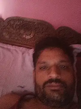 Snapshot of Desi_Couple32 chatting on 06-15-26, 07:32 Desi Couple32 online show from 06-15-26, 07:32