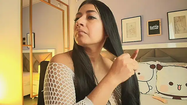 Snapshot of lisa_casper chatting on 07-24-26, 01:53 lisa casper online show from 07-24-26, 01:53