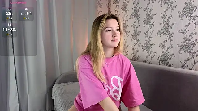 Snapshot of flawless_angell chatting on 01-16-25, 07:31 flawless angell online show from 01-16-25, 07:31