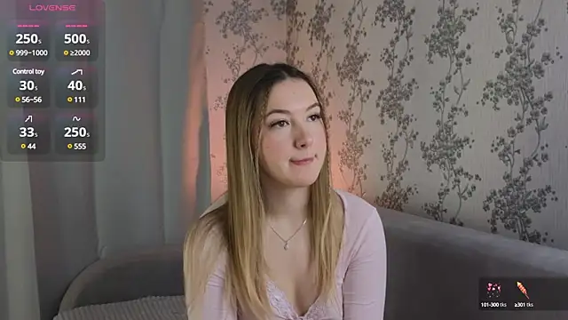 Snapshot of flawless_angell chatting on 02-18-25, 10:25 flawless angell online show from 02-18-25, 10:25