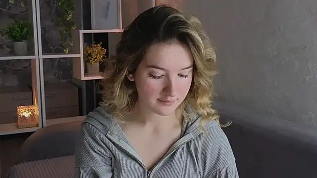 Snapshot of flawless_angell chatting on 12-02-25, 04:18 flawless angell online show from 12-02-25, 04:18