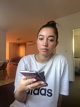 Snapshot of Amy_Sin chatting on 09-23-25, 01:58 Amy Sin online show from 09-23-25, 01:58