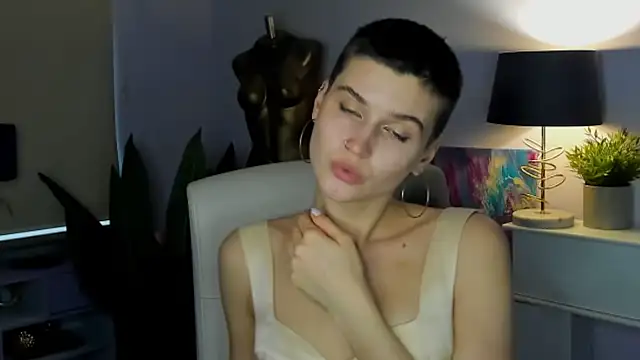 Snapshot of sarah_perfect chatting on 11-04-25, 02:27 sarah perfect online show from 11-04-25, 02:27