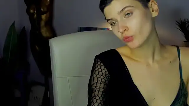 Snapshot of sarah_perfect chatting on 11-11-25, 02:17 sarah perfect online show from 11-11-25, 02:17