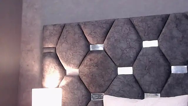 ScarletLenox online show from 11-18-25, 11:47