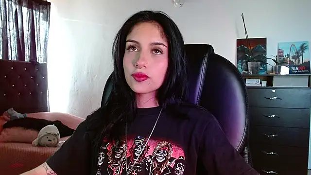 Ary Pieerce online show from 10-24-25, 09:44