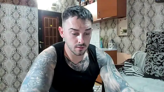 Jonmusclemaster online show from 12-15-25, 09:08