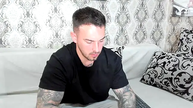 Jonmusclemaster online show from 04-21-26, 07:50