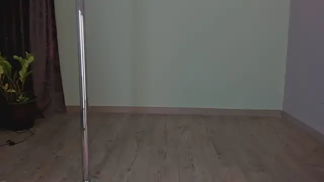 Snapshot of Angelbae- chatting on 01-11-25, 01:01 Angelbae- online show from 01-11-25, 01:01