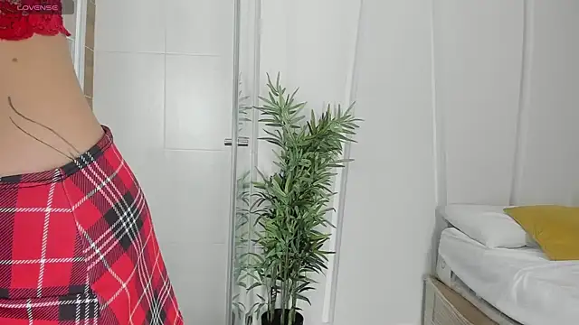 Snapshot of Angelbae- chatting on 01-26-25, 01:04 Angelbae- online show from 01-26-25, 01:04