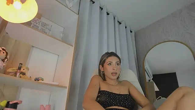 Snapshot of Angelbae- chatting on 03-09-25, 07:01 Angelbae- online show from 03-09-25, 07:01