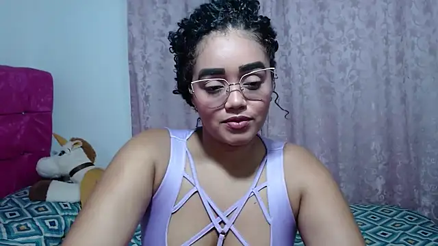 kiara milf  online show from 11-08-25, 11:25