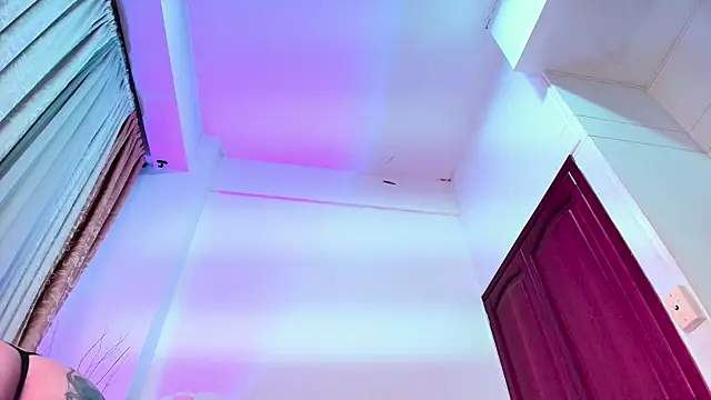 AlissaNix online show from 04-29-26, 12:59