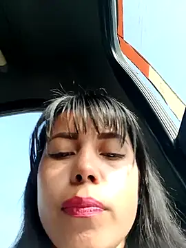 Snapshot of _andrea30 chatting on 03-03-25, 01:20 andrea30 online show from 03-03-25, 01:20