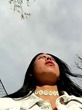 Snapshot of _andrea30 chatting on 11-11-25, 12:05 andrea30 online show from 11-11-25, 12:05