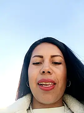 Snapshot of _andrea30 chatting on 11-25-25, 12:27 andrea30 online show from 11-25-25, 12:27