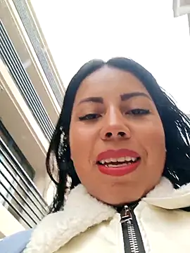 Snapshot of _andrea30 chatting on 12-01-25, 11:59 andrea30 online show from 12-01-25, 11:59