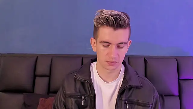 MikaelSlow online show from 02-01-26, 04:11