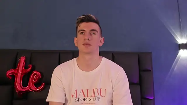 MikaelSlow online show from 02-13-26, 04:30