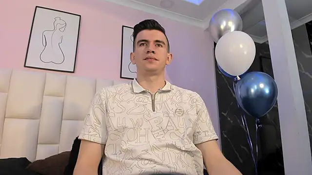 MikaelSlow online show from 04-25-26, 04:37