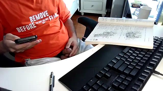 big-pig online show from 10-05-25, 04:55