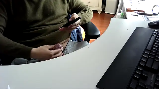 big-pig online show from 03-06-26, 01:46