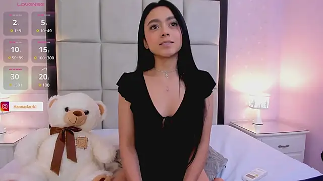 HannaClarrk  online show from 12-23-24, 11:36