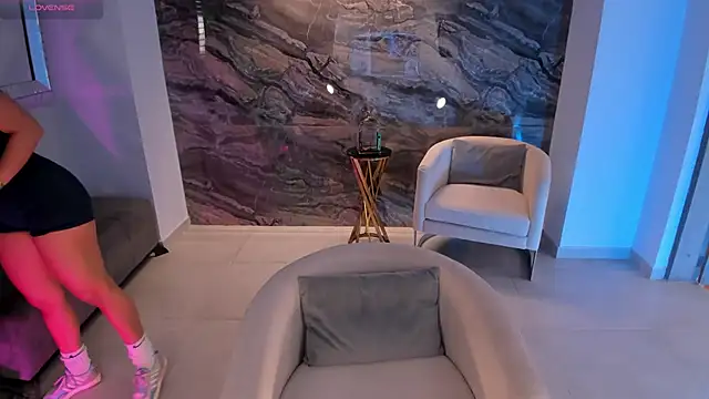 Snapshot of AngelicaVega chatting on 09-19-25, 05:46 AngelicaVega online show from 09-19-25, 05:46