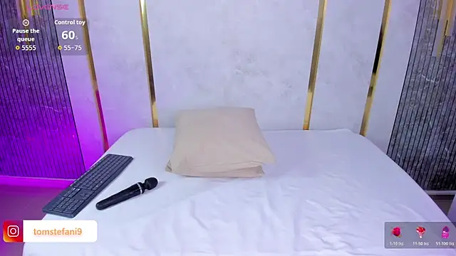 amor smith  online show from 04-21-26, 03:13