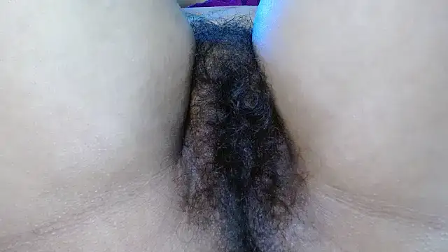 Snapshot of Sexylove_1977 chatting on 11-16-25, 01:44 Sexylove 1977 online show from 11-16-25, 01:44