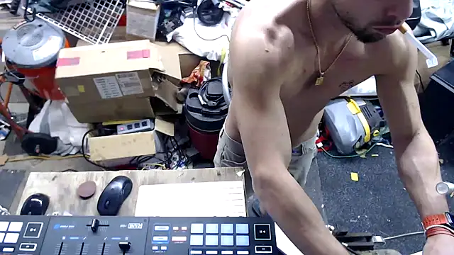 tongueispowerr6d9 online show from 12-09-24, 12:08